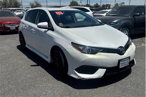 2017 Toyota Corolla iM Base