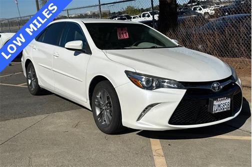 2016 Toyota Camry SE