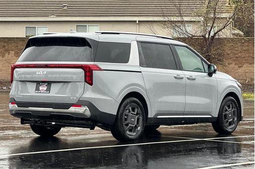2026 Kia Carnival Hybrid SX
