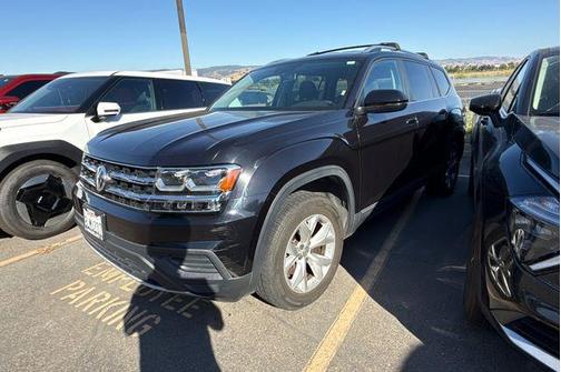 Deep Black Pearl 2019 Volkswagen Atlas 2.0T S