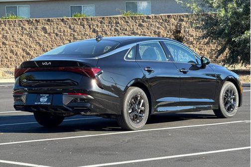 2026 Kia K5 LXS