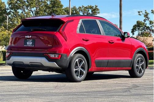 2025 Kia Niro EX