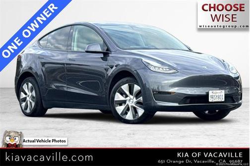 2022 Tesla Model Y Long Range Dual Motor All-Wheel Drive