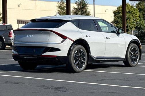 2025 Kia EV6 Wind
