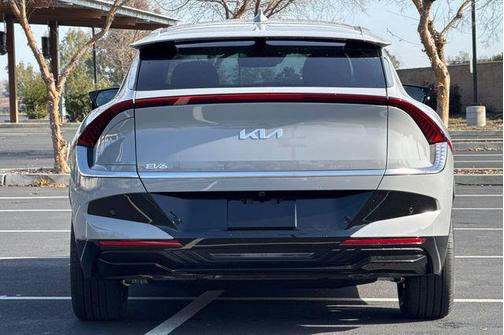 2025 Kia EV6 Wind