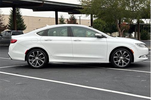 2016 Chrysler 200 C
