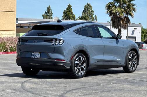 2024 Ford Mustang Mach-E Select
