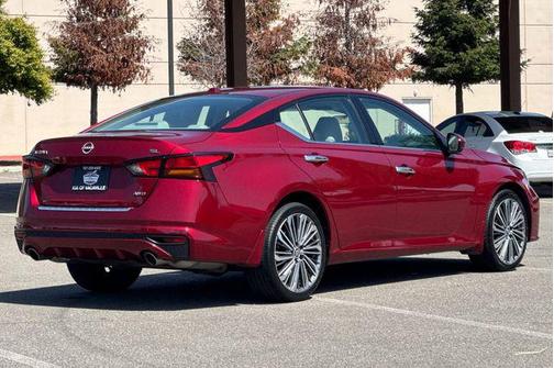2023 Nissan Altima 2.5 SL