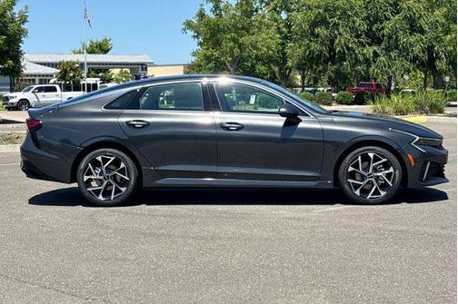 2025 Kia K5 EX