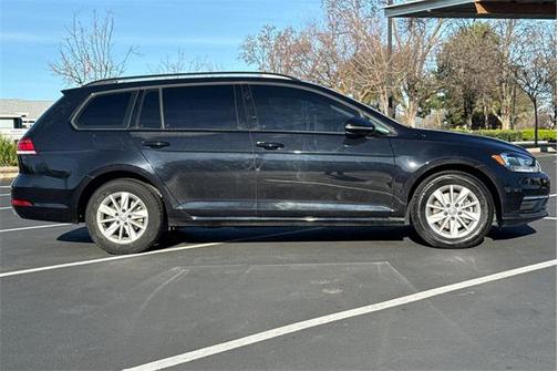 2019 Volkswagen Golf SportWagen TSI S