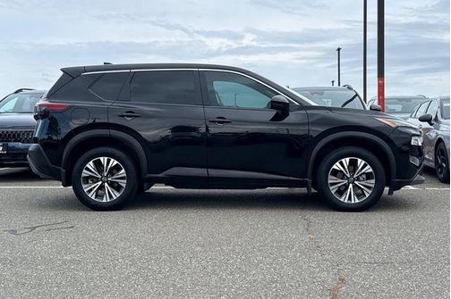 Super Black 2022 Nissan Rogue SV