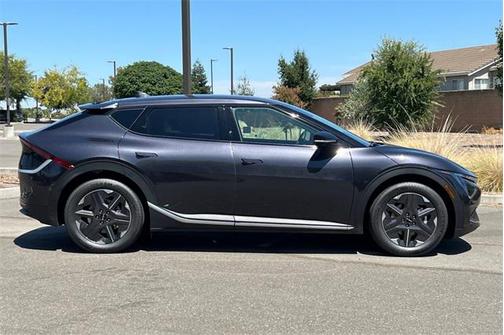 2025 Kia EV6 Light