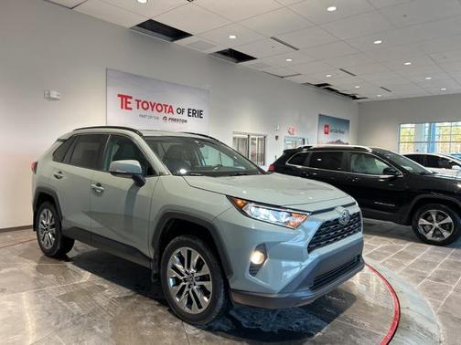 2019 Toyota RAV4 XLE Premium