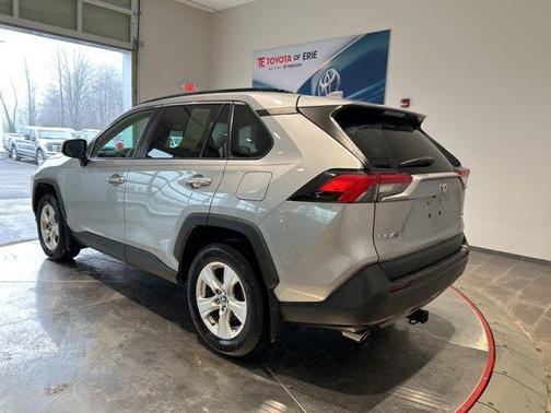 Silver Sky Metallic 2021 Toyota RAV4 XLE