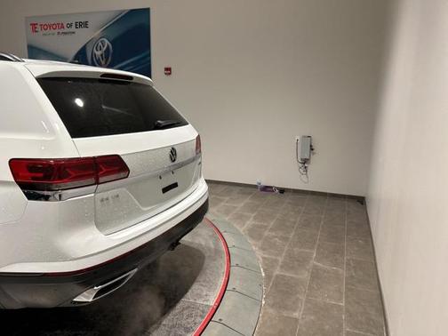 2021 Volkswagen Atlas 3.6L SE w/Technology