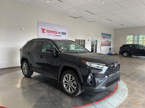 2019 Toyota RAV4 XLE Premium