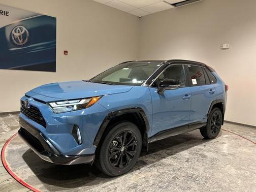 2025 Toyota RAV4 Hybrid SE