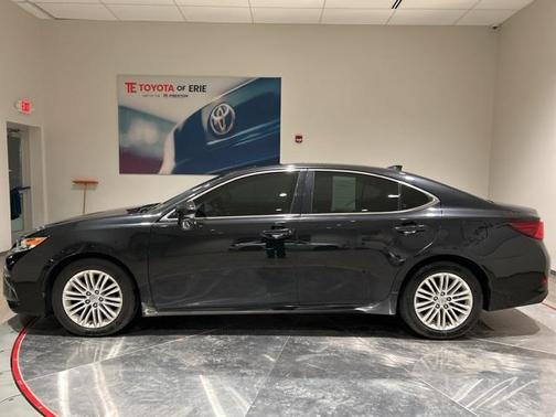 2017 Lexus ES 350 Base