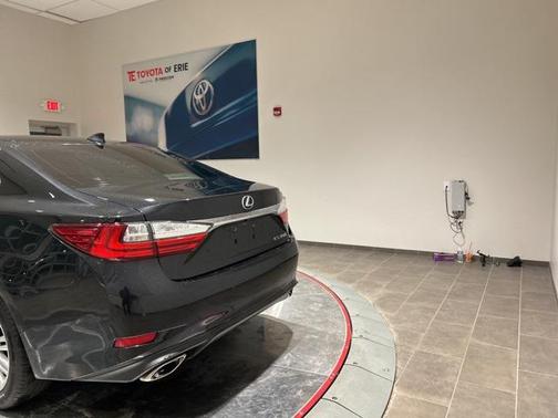 2017 Lexus ES 350 Base