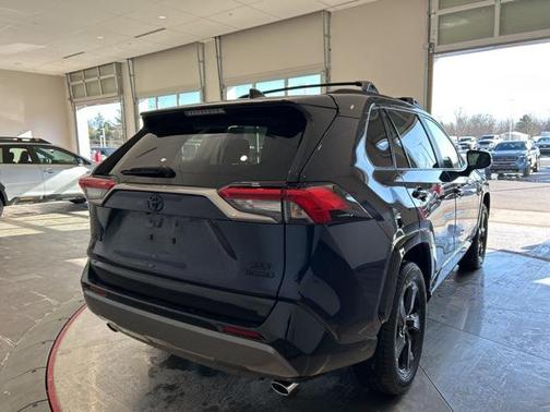 2021 Toyota RAV4 Hybrid SE