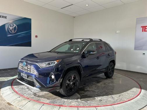 2021 Toyota RAV4 Hybrid SE