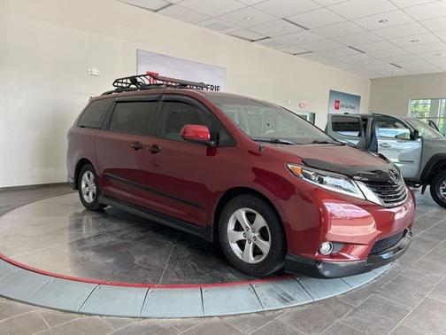 2012 Toyota Sienna LE