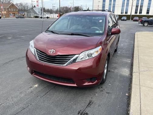 2012 Toyota Sienna LE