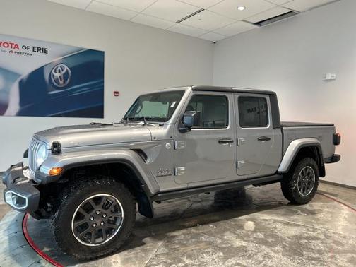 2020 Jeep Gladiator Overland