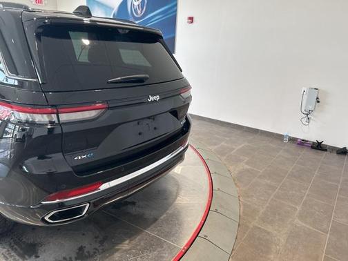 2023 Jeep Grand Cherokee 4xe Overland