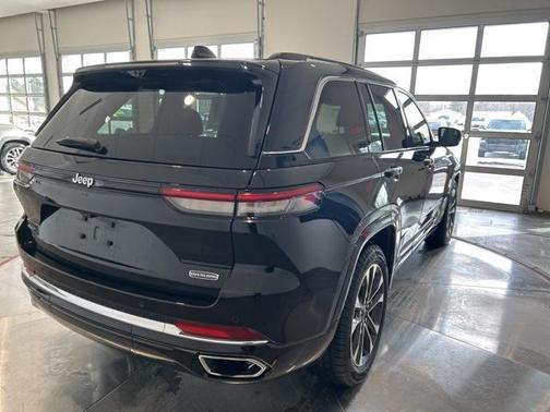 2023 Jeep Grand Cherokee 4xe Overland