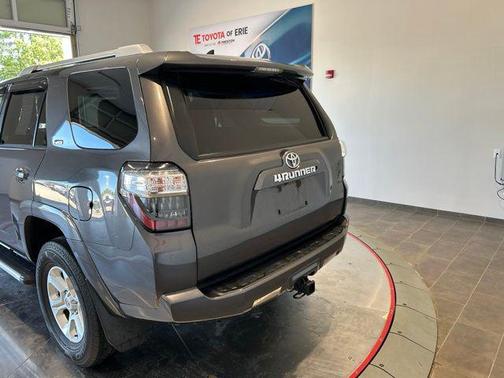 Magnetic Gray Metallic 2015 Toyota 4Runner SR5 Premium