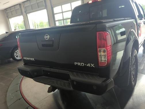 2017 Nissan Frontier PRO-4X