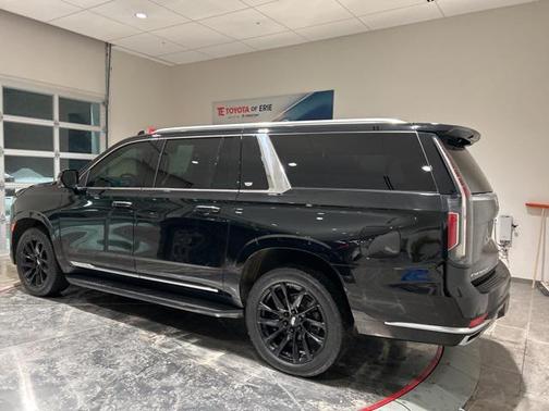 2021 Cadillac Escalade ESV Premium Luxury