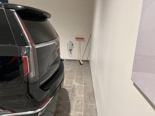 2021 Cadillac Escalade ESV Premium Luxury