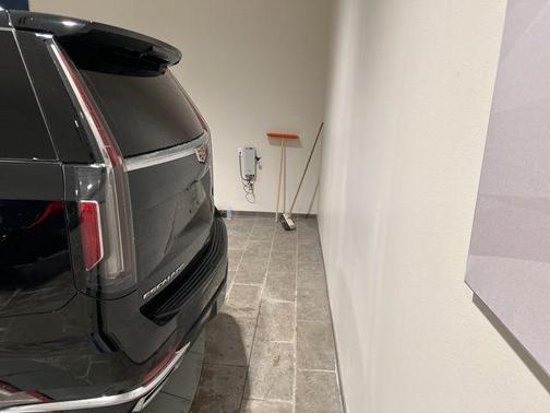 2021 Cadillac Escalade ESV Premium Luxury