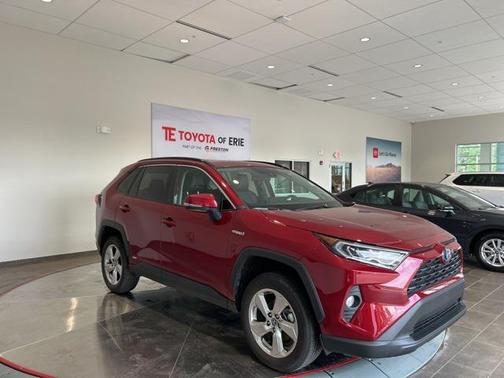 2021 Toyota RAV4 Hybrid XLE Premium