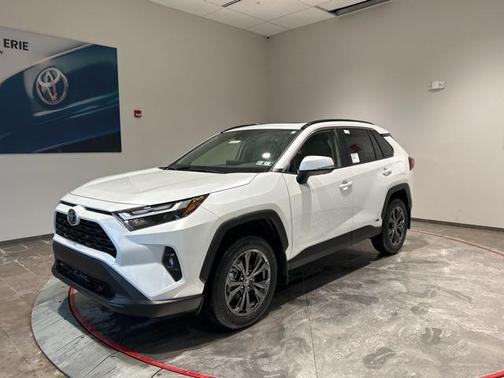 2025 Toyota RAV4 Hybrid XLE Premium