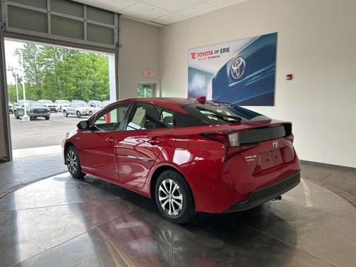 2019 Toyota Prius LE