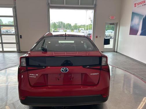 2019 Toyota Prius LE