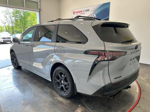Cement 2025 Toyota Sienna Woodland Edition
