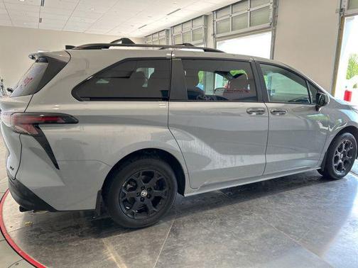 Cement 2025 Toyota Sienna Woodland Edition