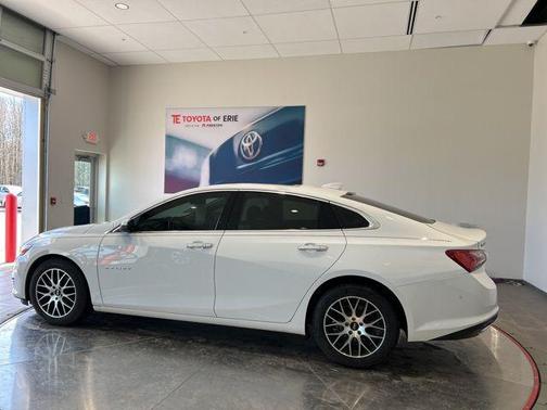 2022 Chevrolet Malibu FWD Premier