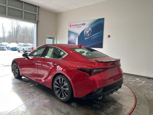 2022 Lexus IS 350 Base