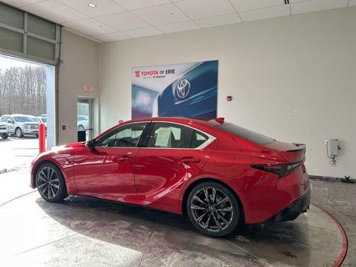 2022 Lexus IS 350 Base