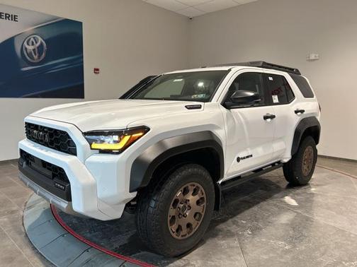 2025 Toyota 4Runner Hybrid Trailhunter