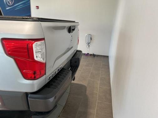2017 Nissan Titan PRO-4X