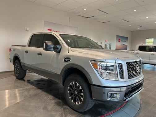 2017 Nissan Titan PRO-4X