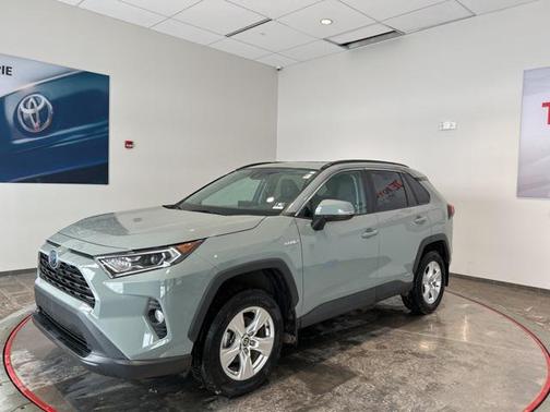 2021 Toyota RAV4 Hybrid XLE