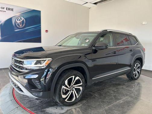Deep Black Pearl 2022 Volkswagen Atlas 2.0T SEL