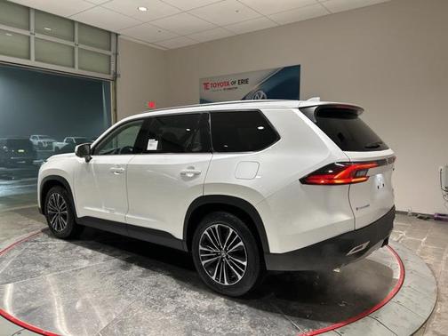 2026 Toyota Grand Highlander Hybrid Platinum MAX